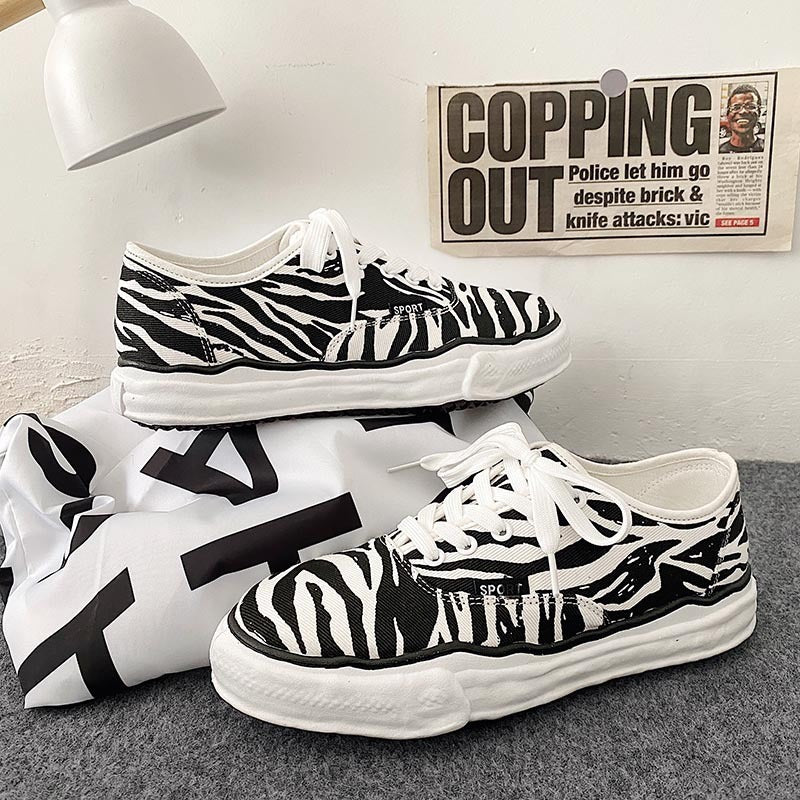 Casual Checkered and Tiger Shoes by VA